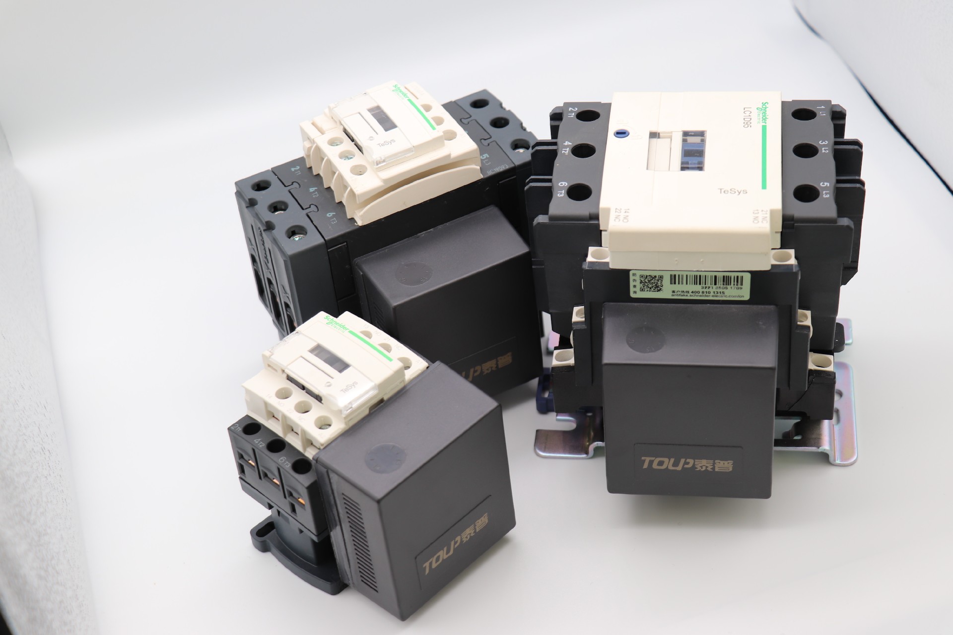 抗晃電接觸器的工作原理是什么？